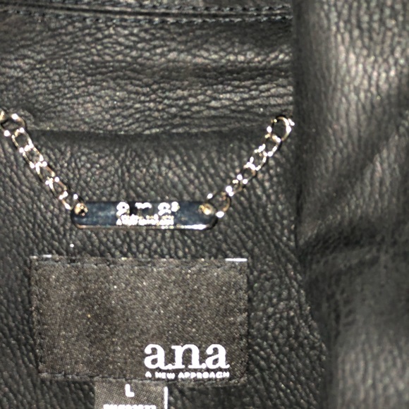 Leather jacket - Picture 2 of 2